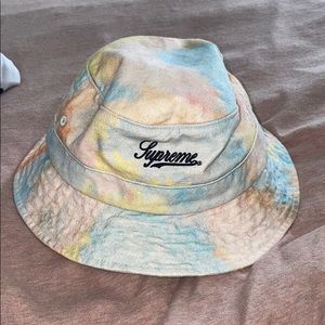 Supreme Bucket Hat
